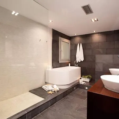 Canela Homes * Barcelona
